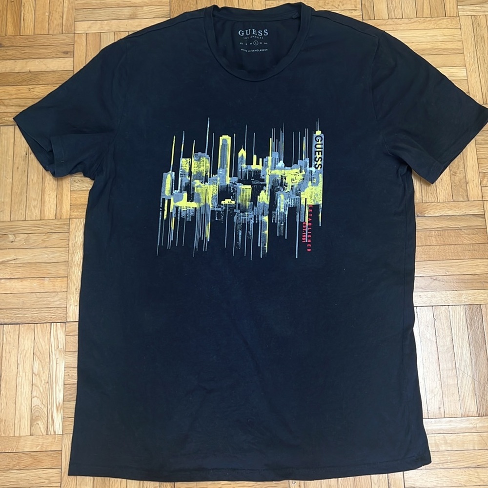 Guess shirt, size L